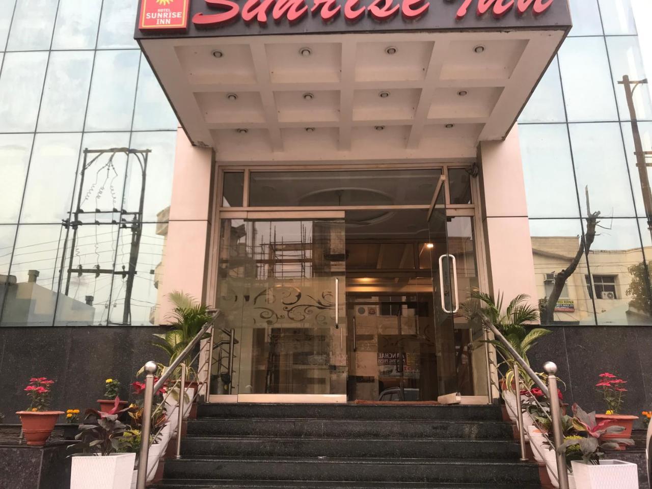 Hotel Sunrise Inn Lucknow Exterior foto